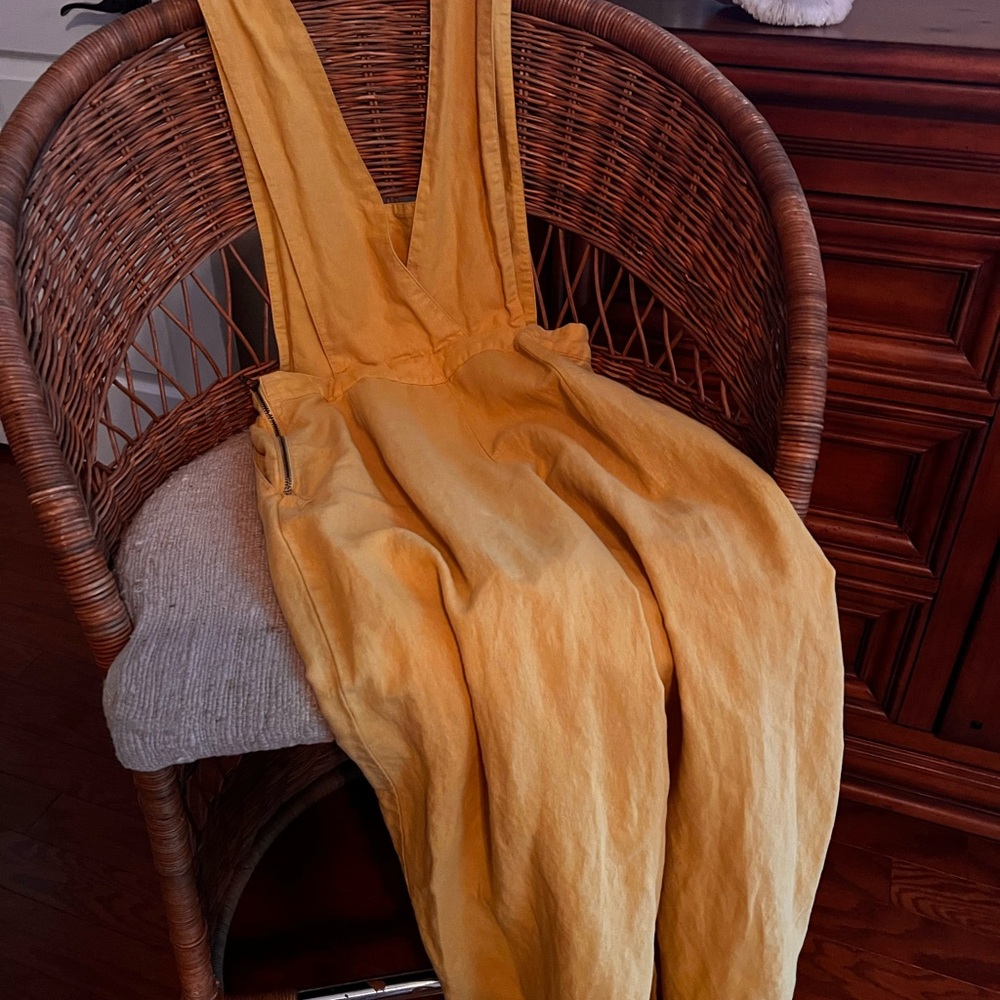 Zara Basic jumpsuit in yellow gold. Very well made M medium wide leg romper